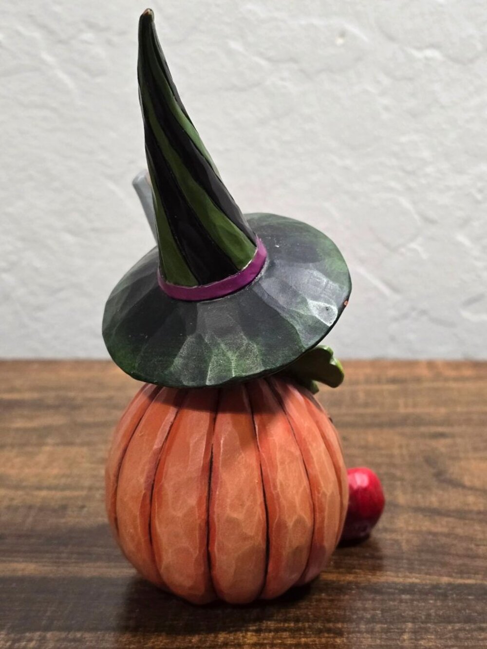 Jim Shore "Come As You Aren't" Stacked Pumpkin Witch Figurine Heartwood Creek - Picture 5 of 8
